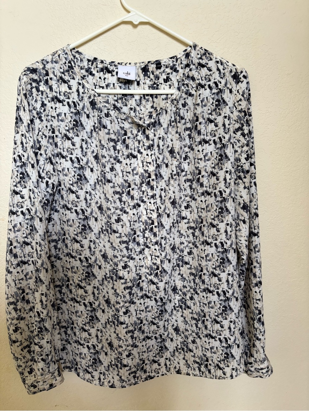 CAbi Black and White Abstract Print Long-Sleeve Blouse